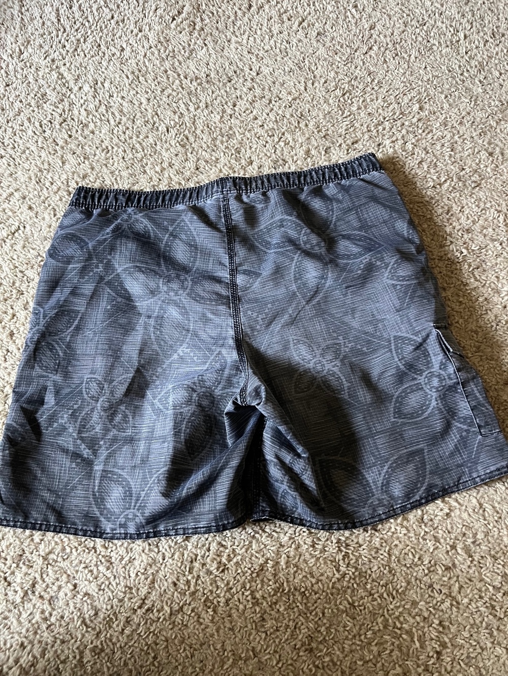 Quiksilver Men's Gray Floral Swim Trunks Size Large - Picture 8 of 8
